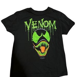⭐️⭐️5 for $20⭐️⭐️ Marvel Venom Kids shirt xs